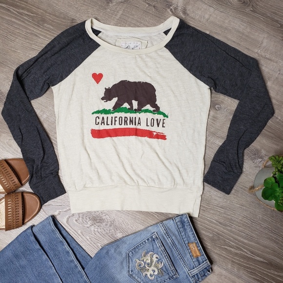 Tops - California love long sleeve shirt size small